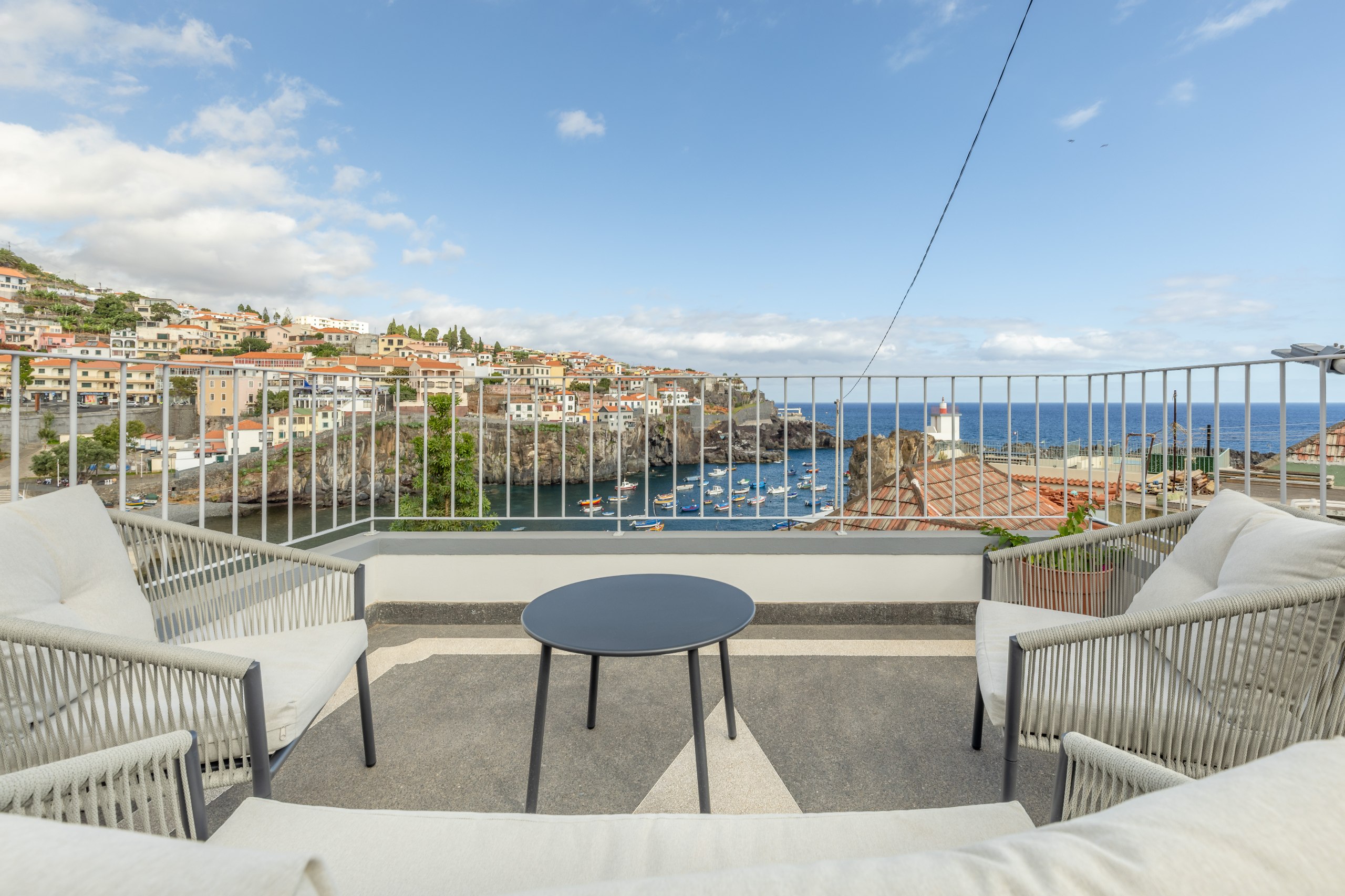 Private terrace overlooking the harbour of Câmara de Lobos